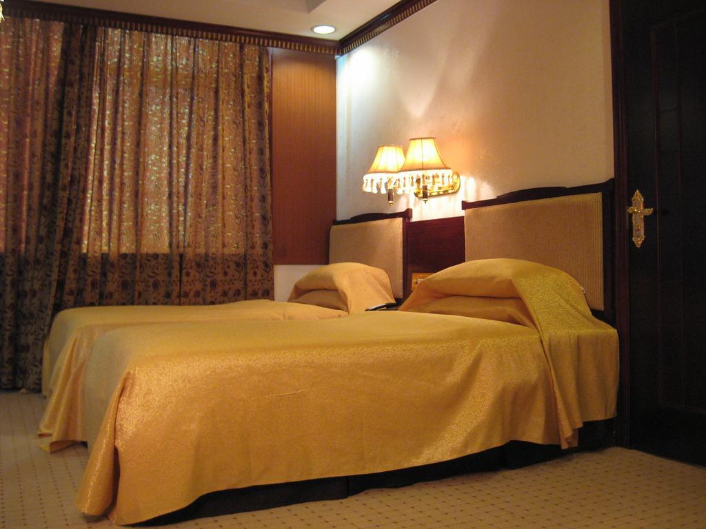W.Y. Lera Hotel Canton Extérieur photo